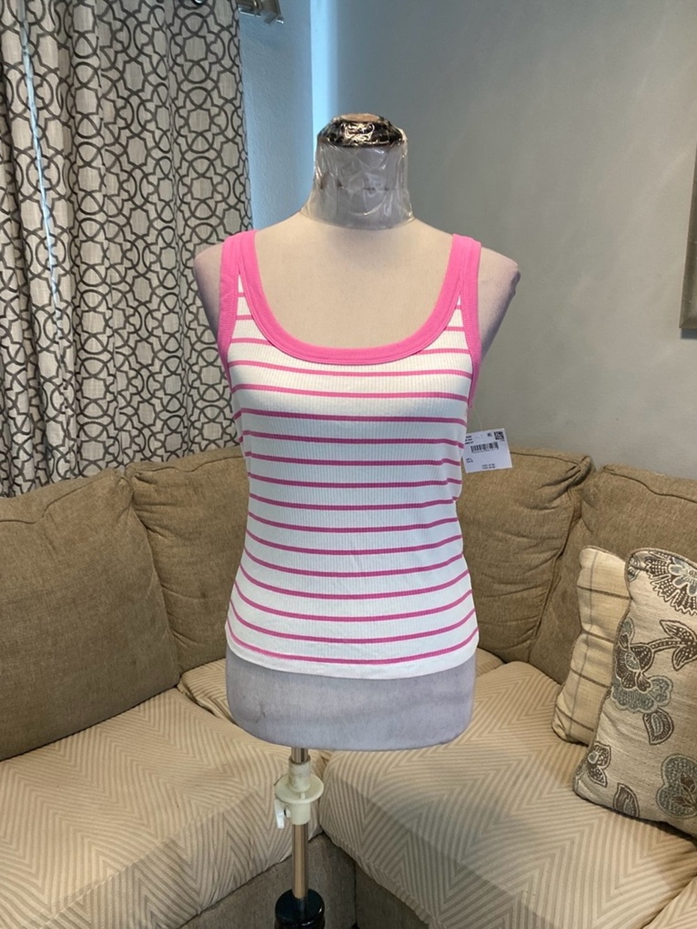 New American Eagle Large the Daily Fave Tank Top in a pink and white striped